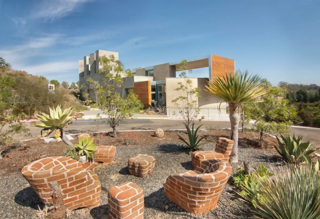 Explore Encinitas Vibrant Arts Culture - April 25, 2025 - Visit Encinitas CA VECA - ICA - Renewww_2024