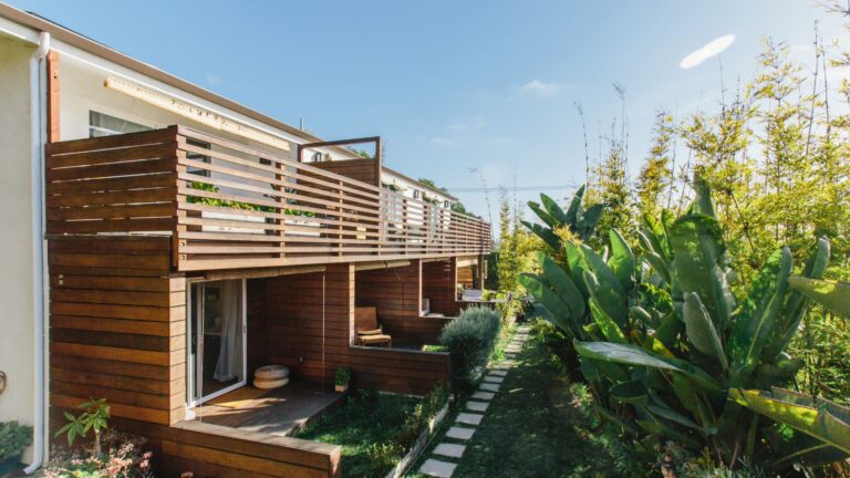 VECA Inn at Moonlight Beach Balcony 768x432