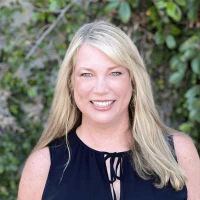 Visit Encinitas Key Influencers Laura Charlton - Visit Encinitas CA - Discover the Coastal Charm of Encinitas