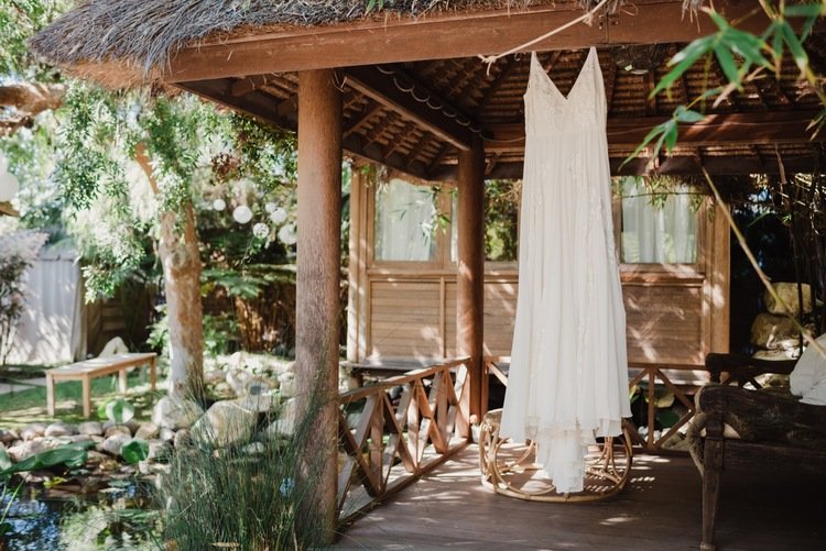 getting ready For encinitas wedding at Four moon spa 1.jpg 1